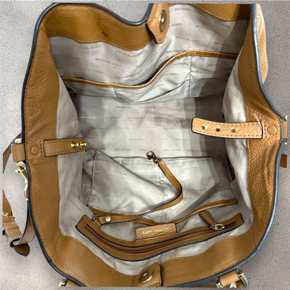 Michael Kors Brooklyn Leather Tassel Grommet Satchel Tote Bag Purse in Acorn - Picture 10 of 16